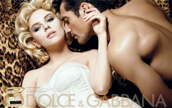  (Scarlett Johansson)   Dolce & Gabbana