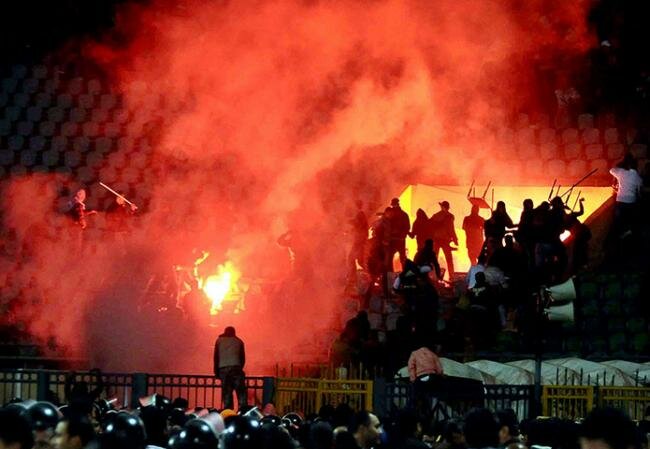 Массовая драка на стадионе в Египте
