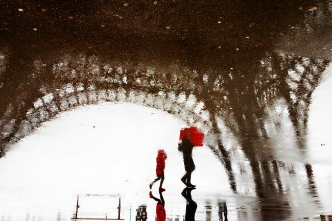 Париж под дождем в объективе Кристофа Жакро